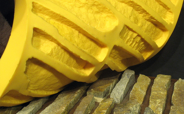 模具硅膠翻模多久才會干 ？